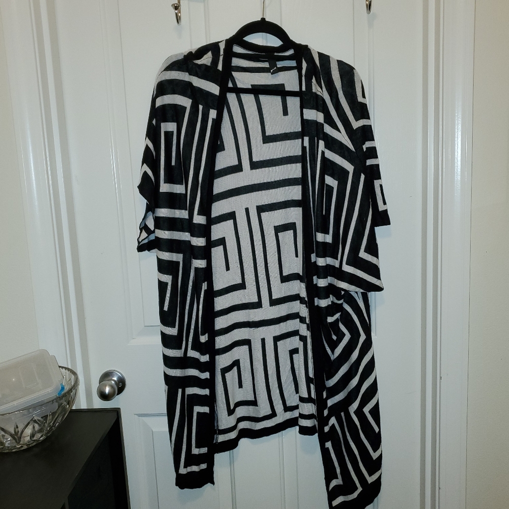 GNW black and white pattern cardigan